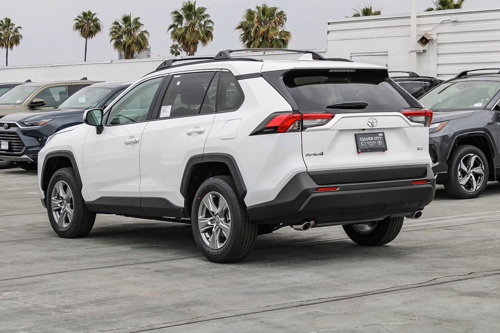 New 2025 Toyota RAV4 XLE image 7