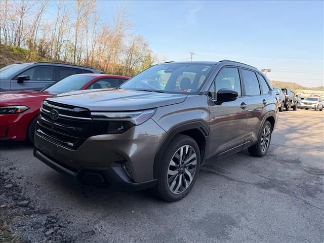 Used 2025 Subaru Forester Touring image 3