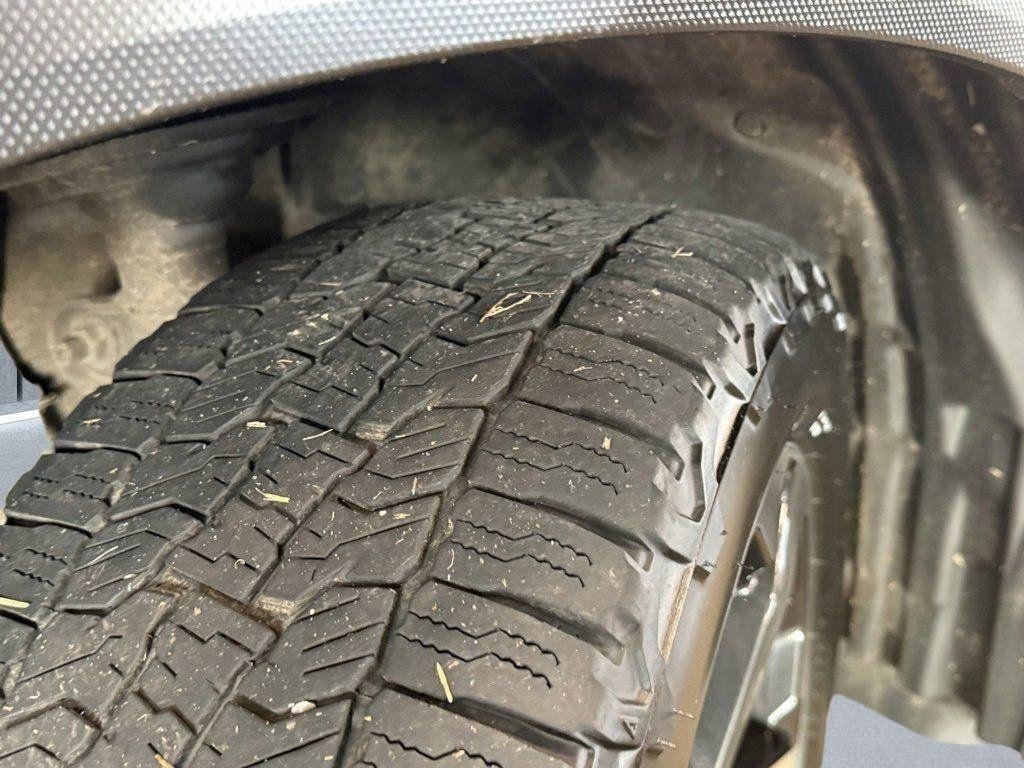 Used 2022 Subaru Forester Touring image 17