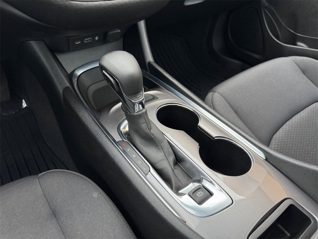 Used 2022 Chevrolet Malibu LT image 28