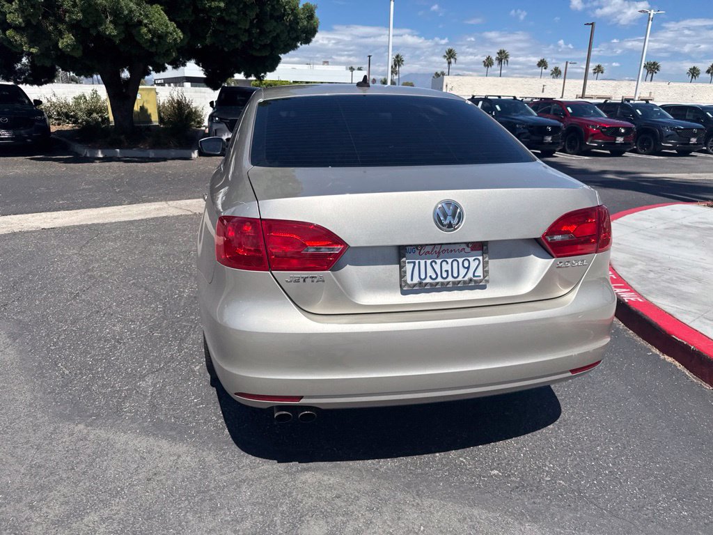 Used 2013 Volkswagen Jetta SEL FWD image 18