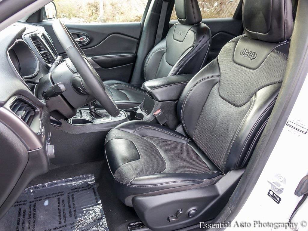 Used 2022 Jeep Cherokee Latitude Lux w/ Mopar Interior Package image 9