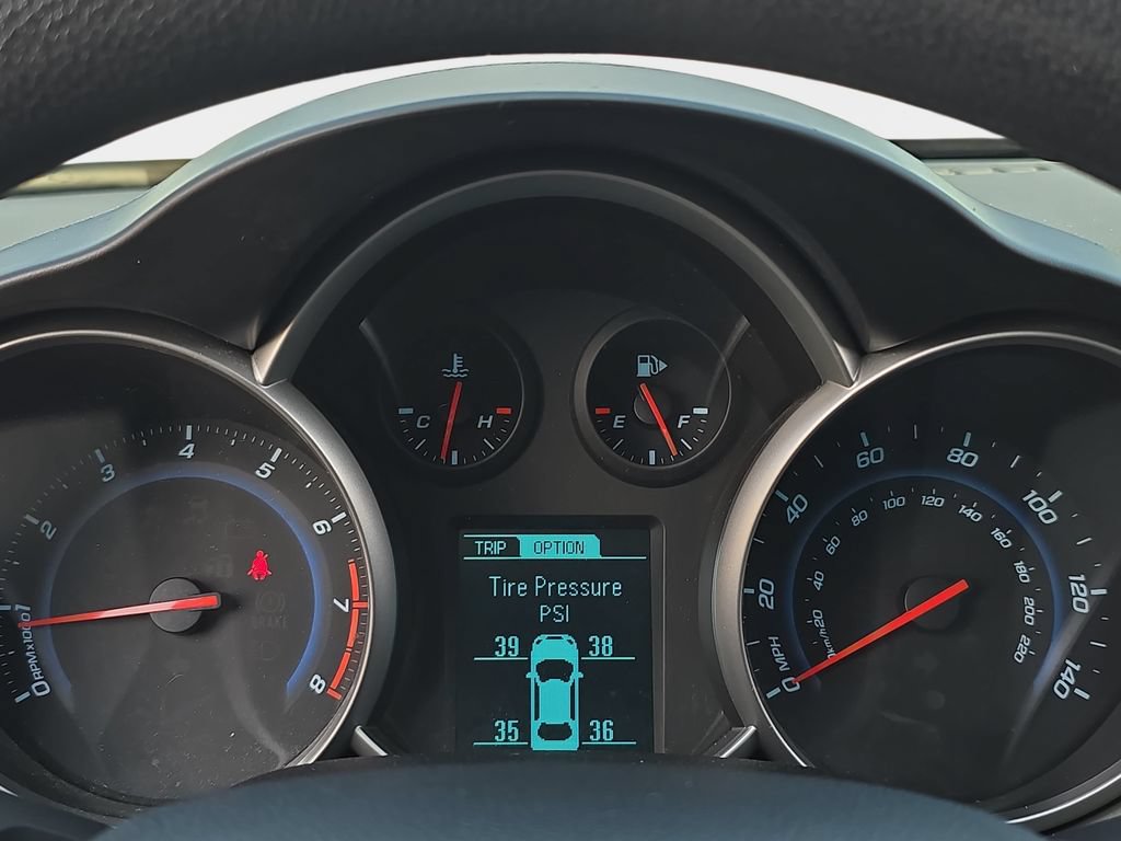 Used 2014 Chevrolet Cruze LS FWD image 21