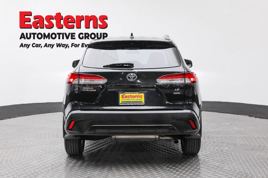 Used 2022 Toyota Corolla Cross LE image 6