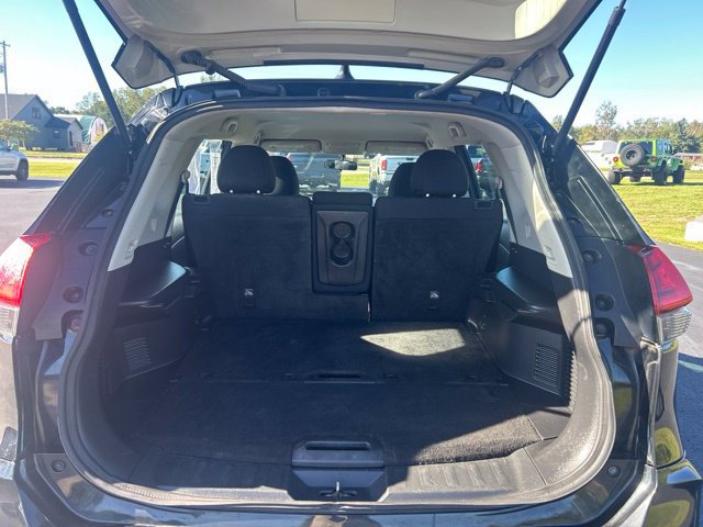 Used 2017 Nissan Rogue S AWD/4WD image 14