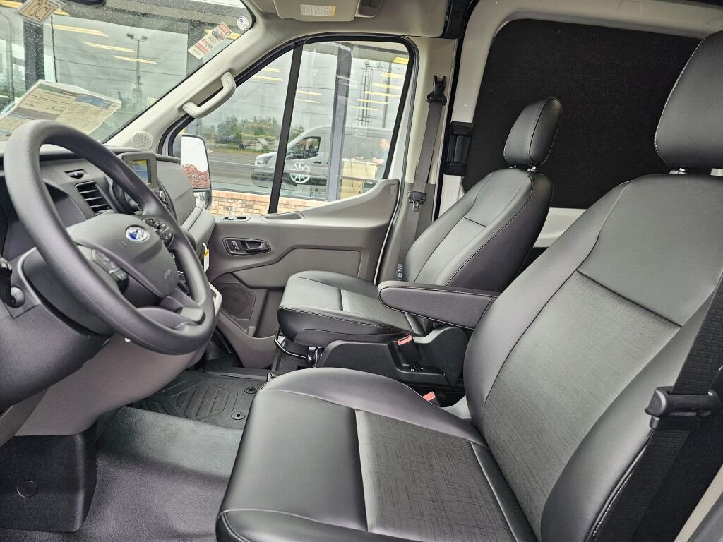 New 2025 Ford Transit 250 148 Medium Roof w/ Load Area Protection Package image 12