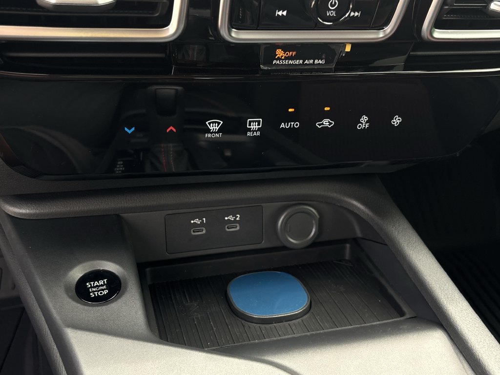 New 2027 Nissan Sentra SR w/ Floor Mat Package FWD image 18