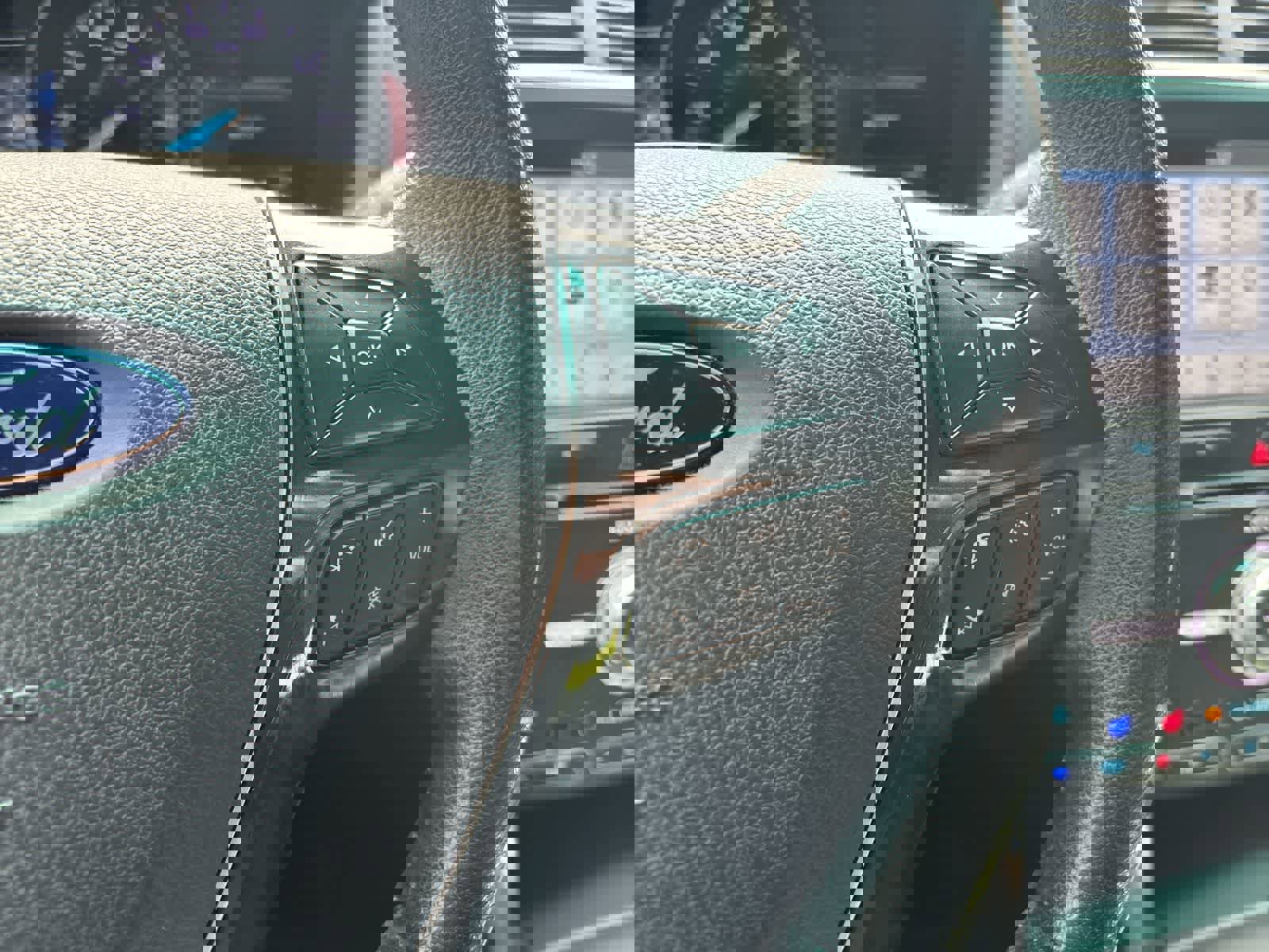 Used 2017 Ford Explorer Limited image 7