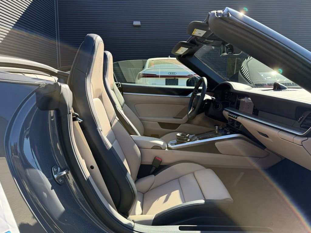 New 2026 Porsche 911 Carrera S image 21