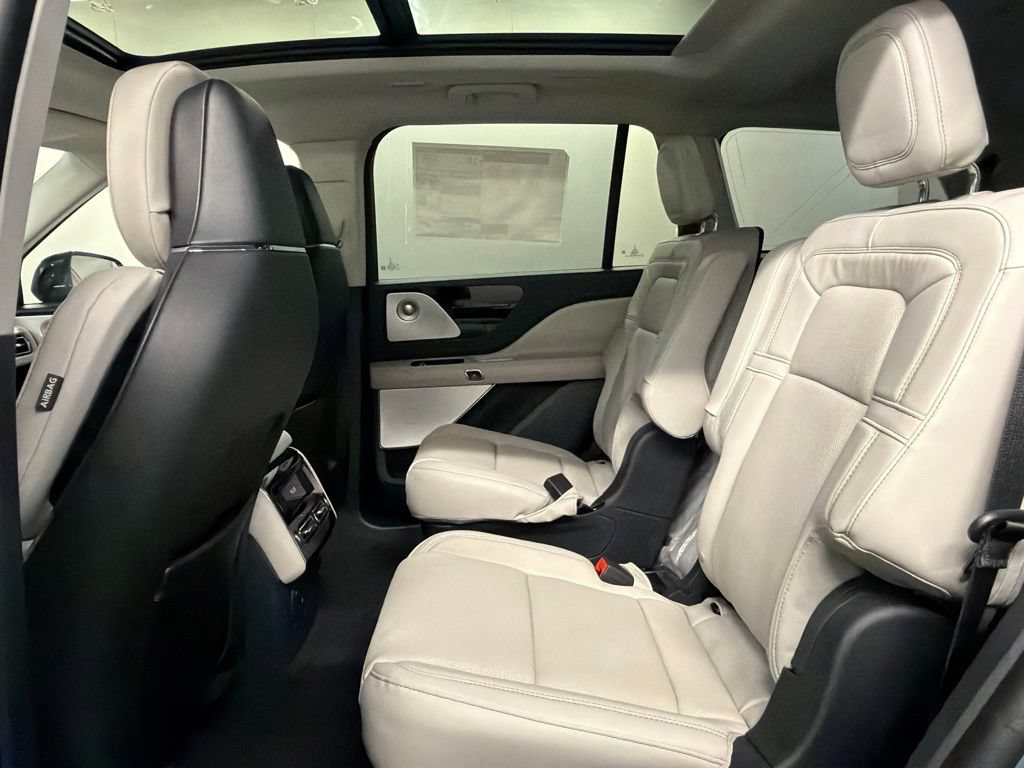 New 2026 Lincoln Aviator Reserve AWD/4WD image 33