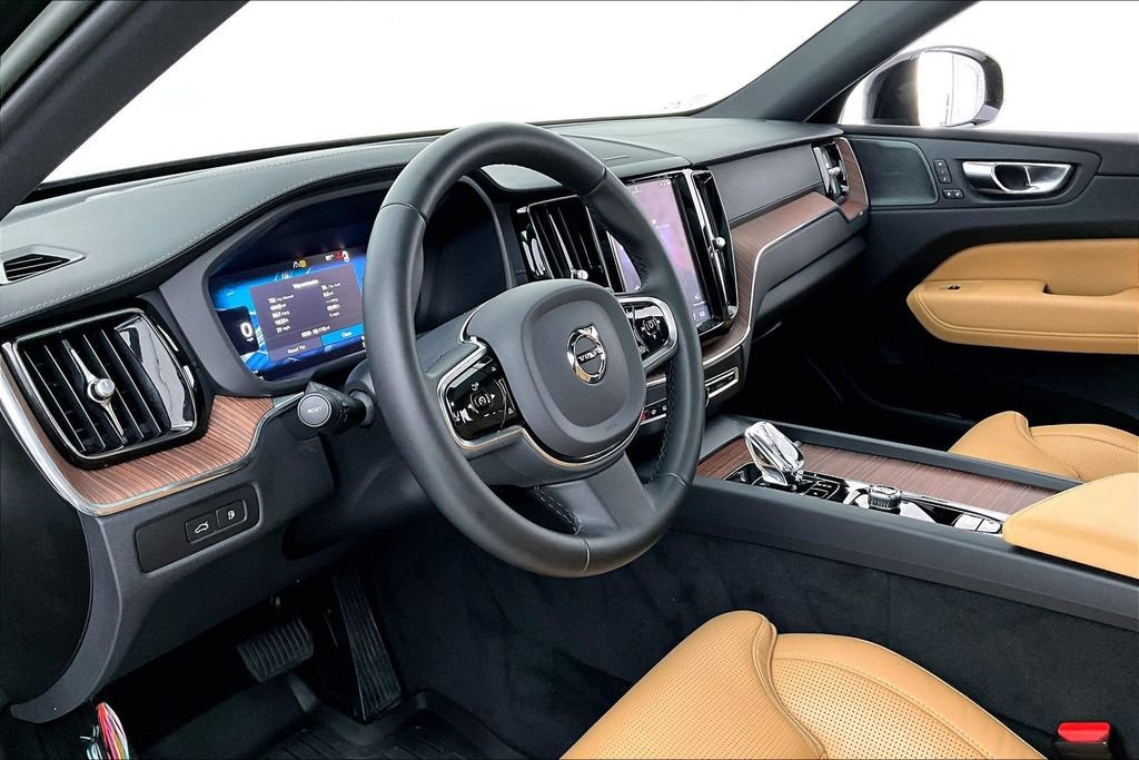 Used 2023 Volvo XC60 T8 Ultimate w/ Climate Package AWD/4WD image 15
