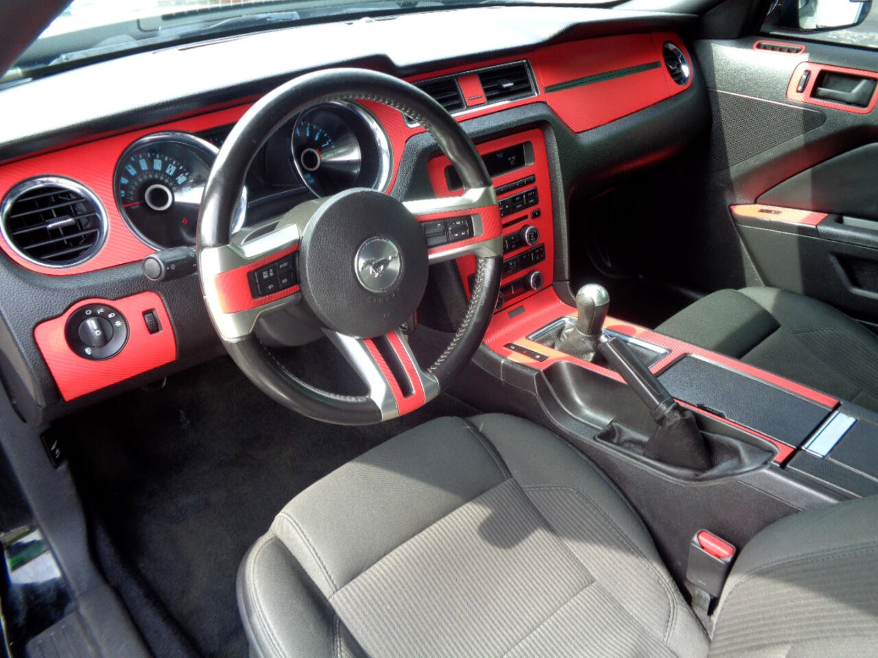 Used 2014 Ford Mustang GT image 14