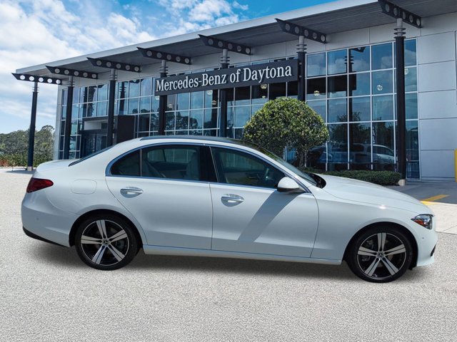 Used 2025 Mercedes-Benz C 300 Sedan image 3