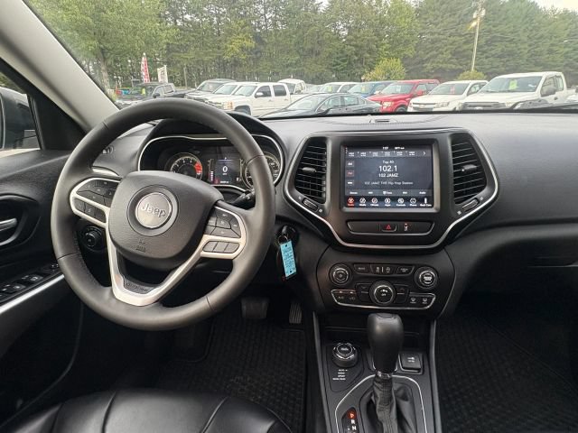 Used 2022 Jeep Cherokee Latitude w/ Sun & Sound Group AWD/4WD image 20