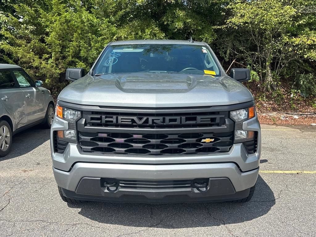 Used 2024 Chevrolet Silverado 1500 Custom AWD/4WD image 4