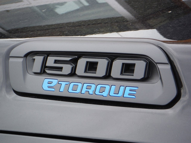 New 2027 RAM 1500 4x4 Crew Cab image 8
