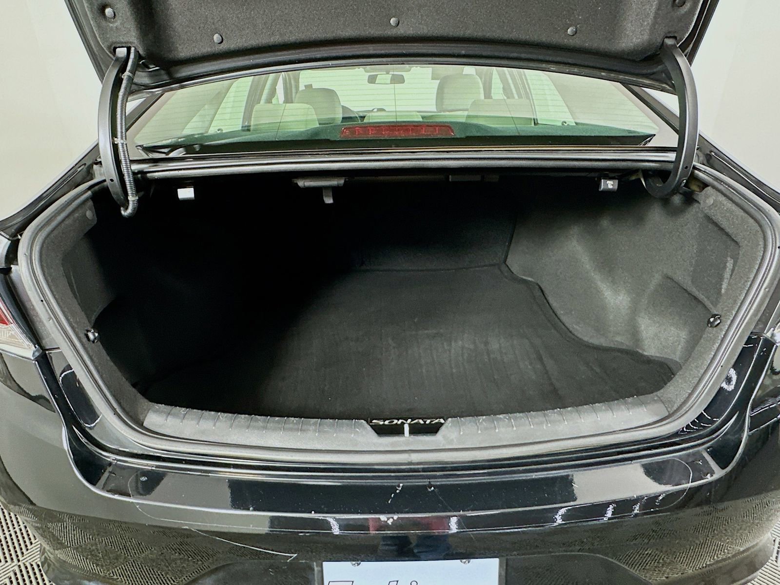 Used 2019 Hyundai Sonata SE w/ Cargo Package FWD image 25
