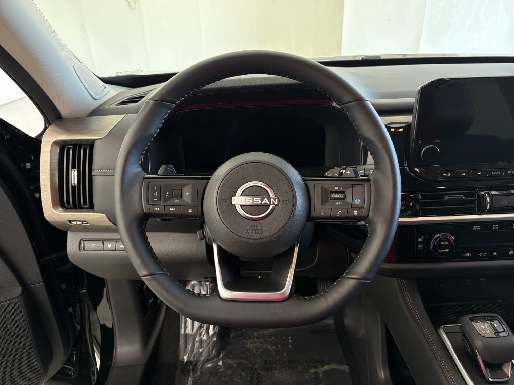 Certified 2025 Nissan Pathfinder Platinum w/ Cargo Package FWD image 36