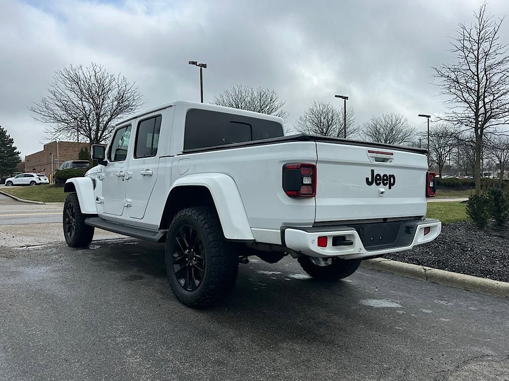 Used 2022 Jeep Gladiator Overland image 8