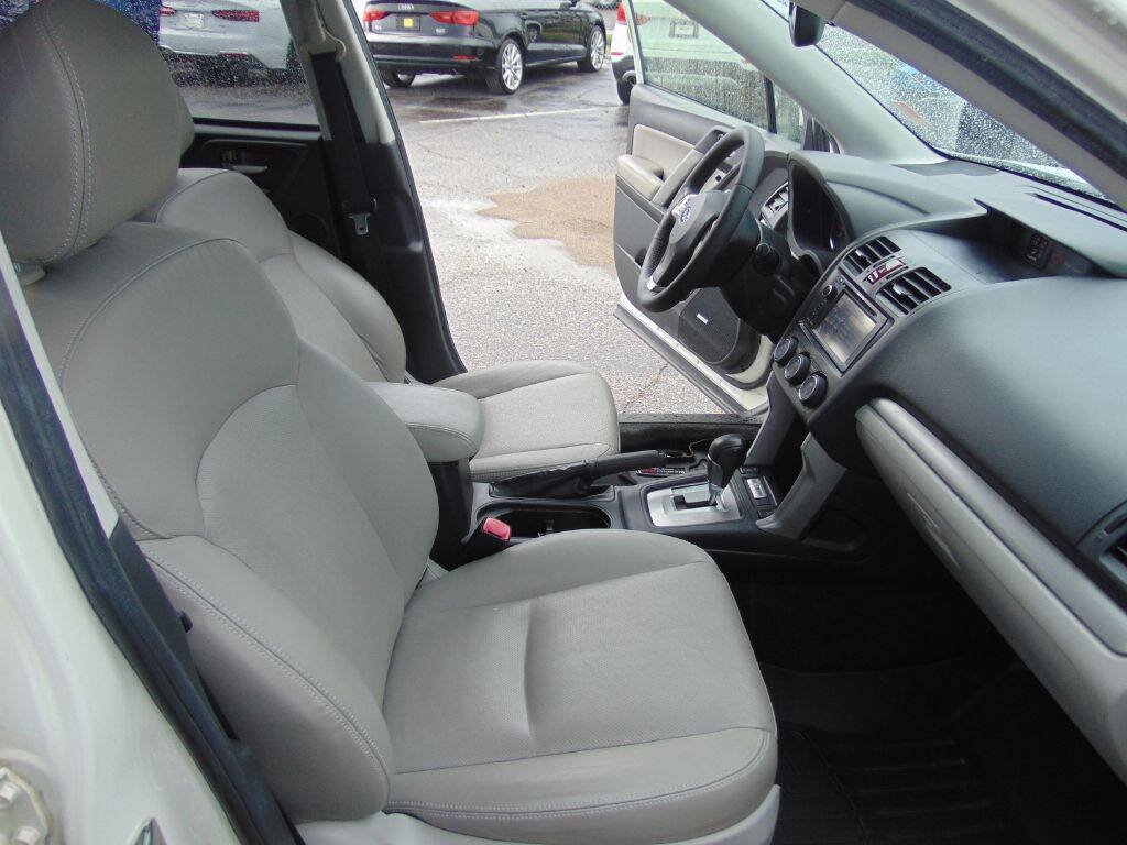 Used 2014 Subaru Forester 2.5i Touring AWD/4WD image 15