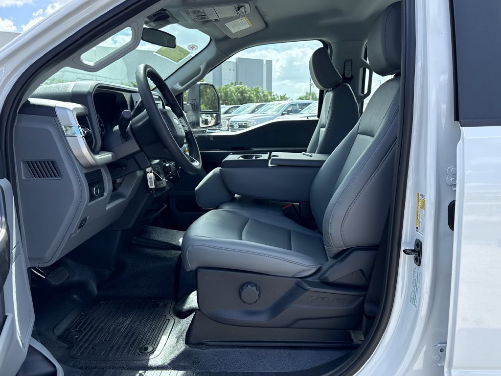 New 2027 Ford F250 XL w/ XL Chrome Package AWD/4WD image 18