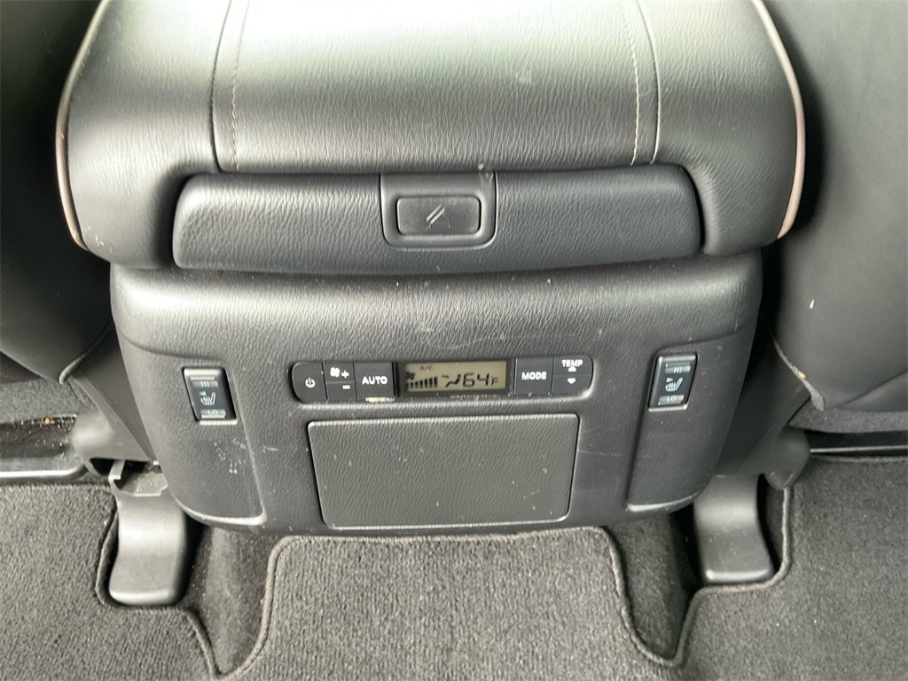 Used 2023 Nissan Armada Platinum w/ Captain's Chairs Package image 27