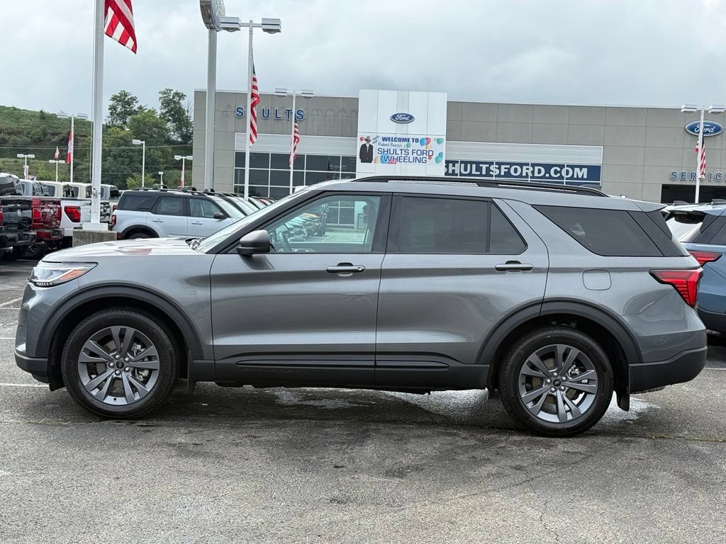 New 2026 Ford Explorer Active w/ Active Comfort Package AWD/4WD image 2