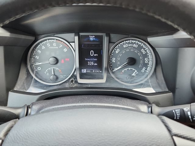 Used 2016 Toyota Tacoma TRD Off-Road w/ Towing Package AWD/4WD image 10
