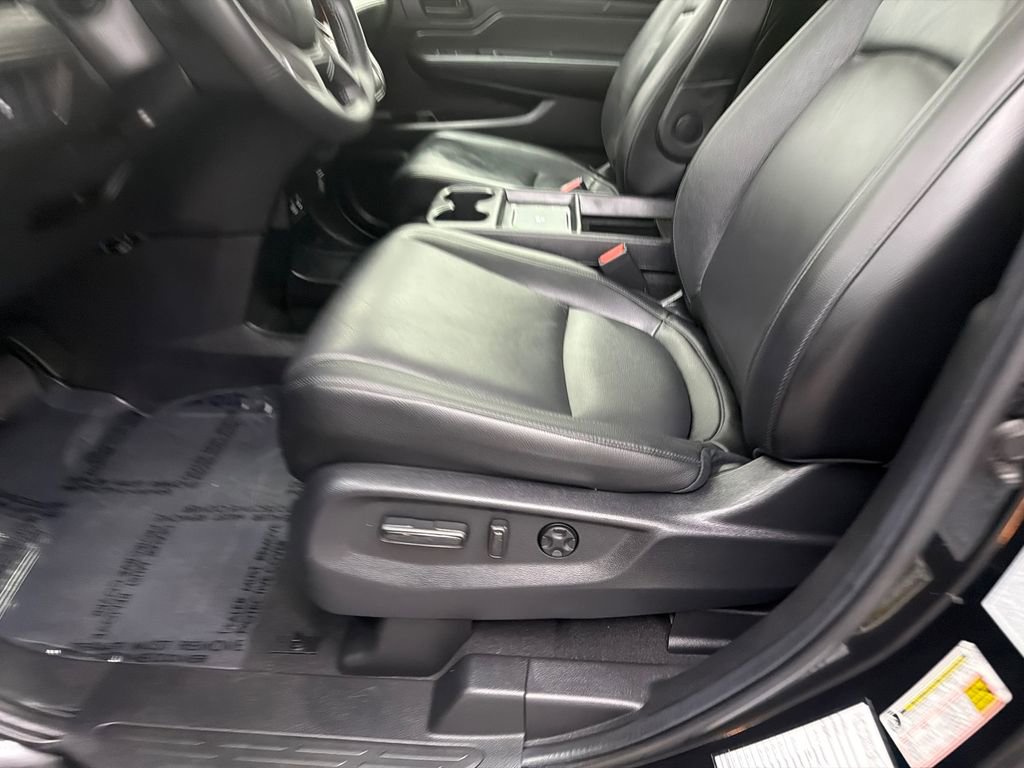 Used 2025 Honda Odyssey EX-L image 10