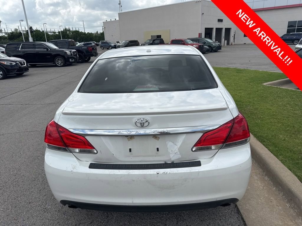 Used 2011 Toyota Avalon Limited image 5