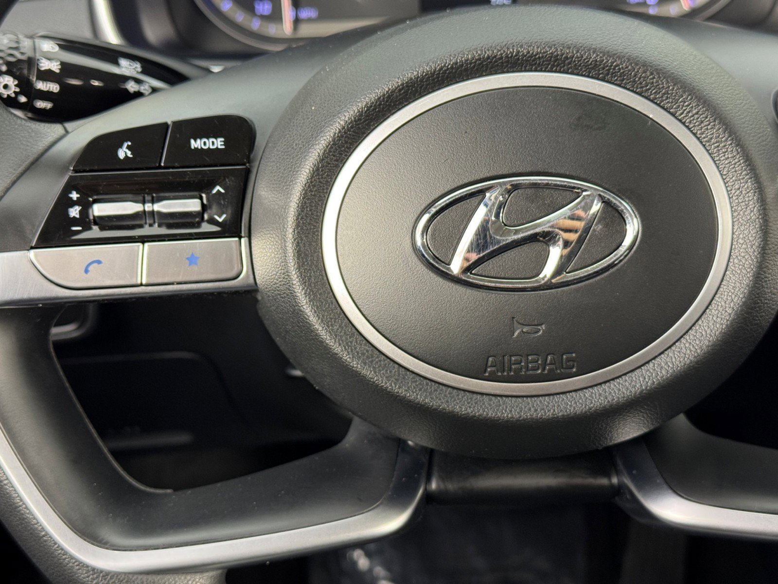 Used 2022 Hyundai Tucson SEL w/ Cargo Package image 18