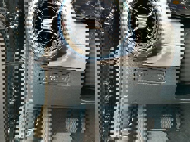 New 2026 Chevrolet Equinox EV LT image 7