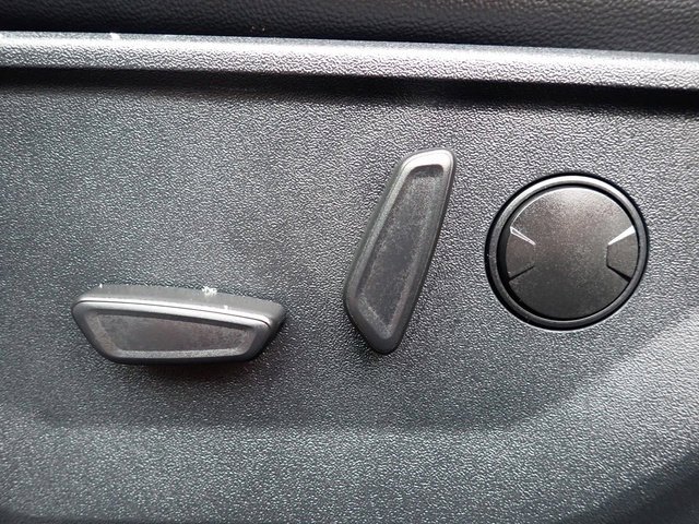 Used 2025 Ford F350 Lariat w/ Lariat Ultimate Package image 23