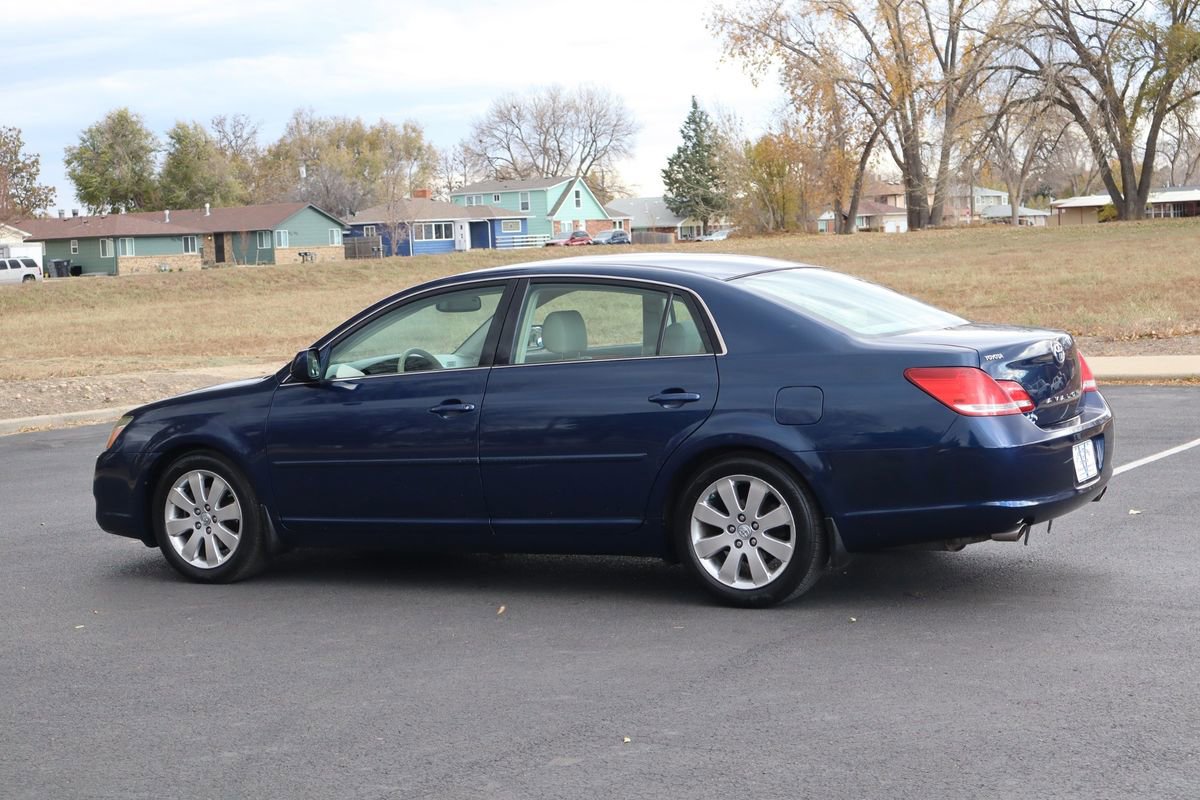 Used 2007 Toyota Avalon XL image 8