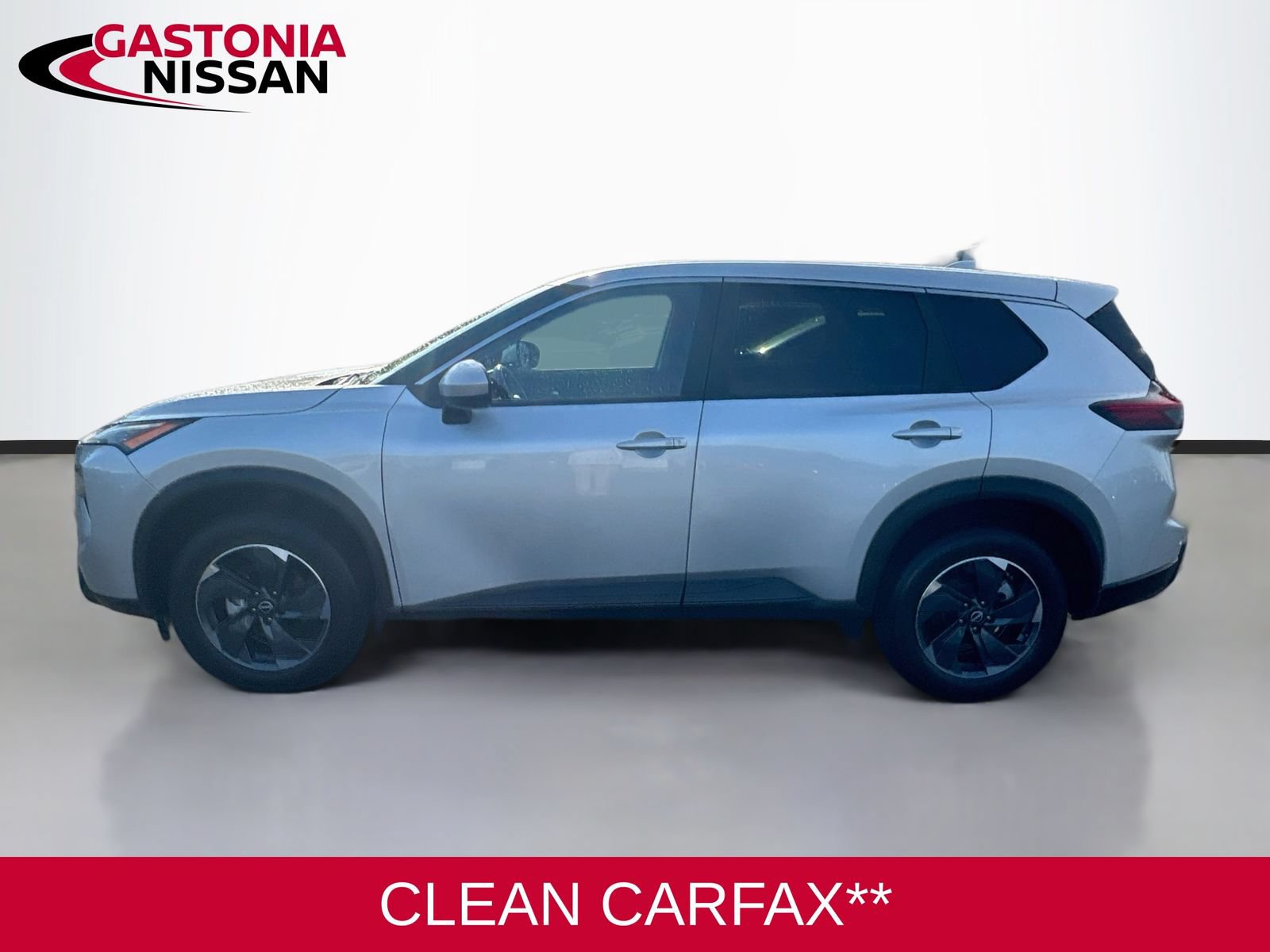 Used 2024 Nissan Rogue SV AWD/4WD image 5