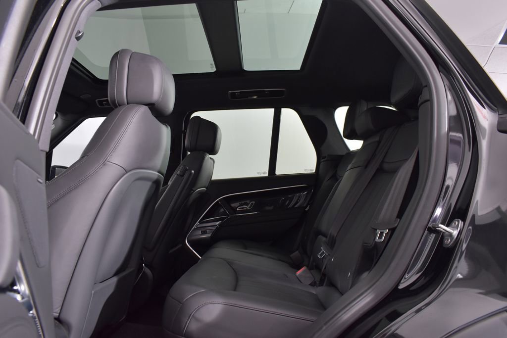 Used 2023 Land Rover Range Rover SE image 23