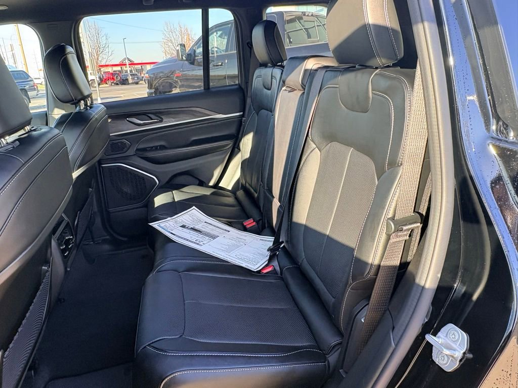 New 2026 Jeep Grand Cherokee Limited image 10