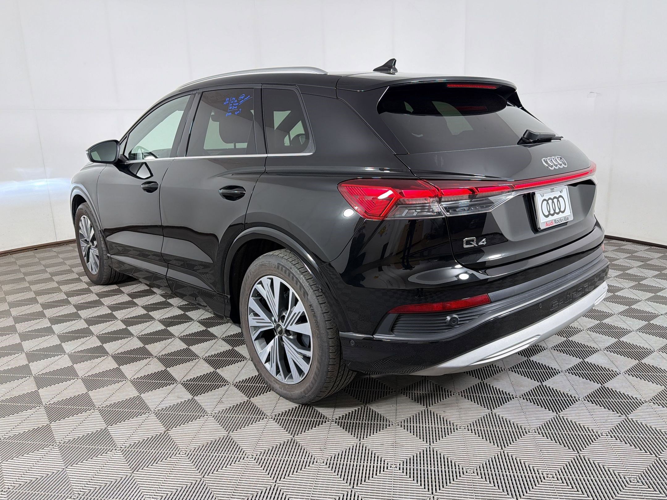 Certified 2023 Audi Q4 e-tron Premium Plus w/ Premium Plus image 3