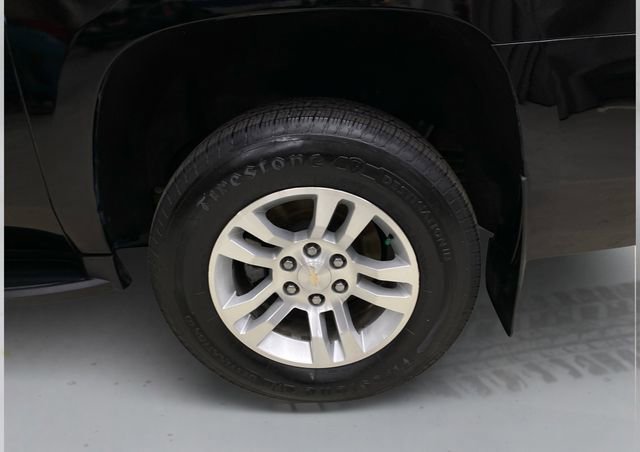 Used 2019 Chevrolet Suburban LT AWD/4WD image 16