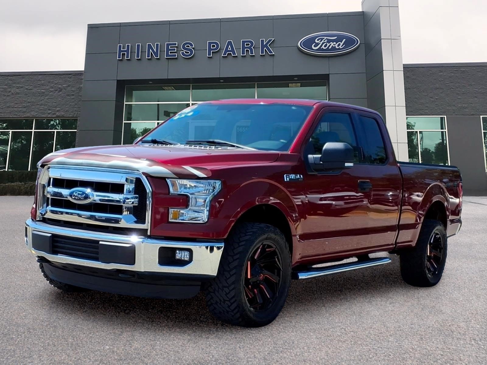 Used 2016 Ford F150 XLT w/ Equipment Group 301A Mid AWD/4WD image 3