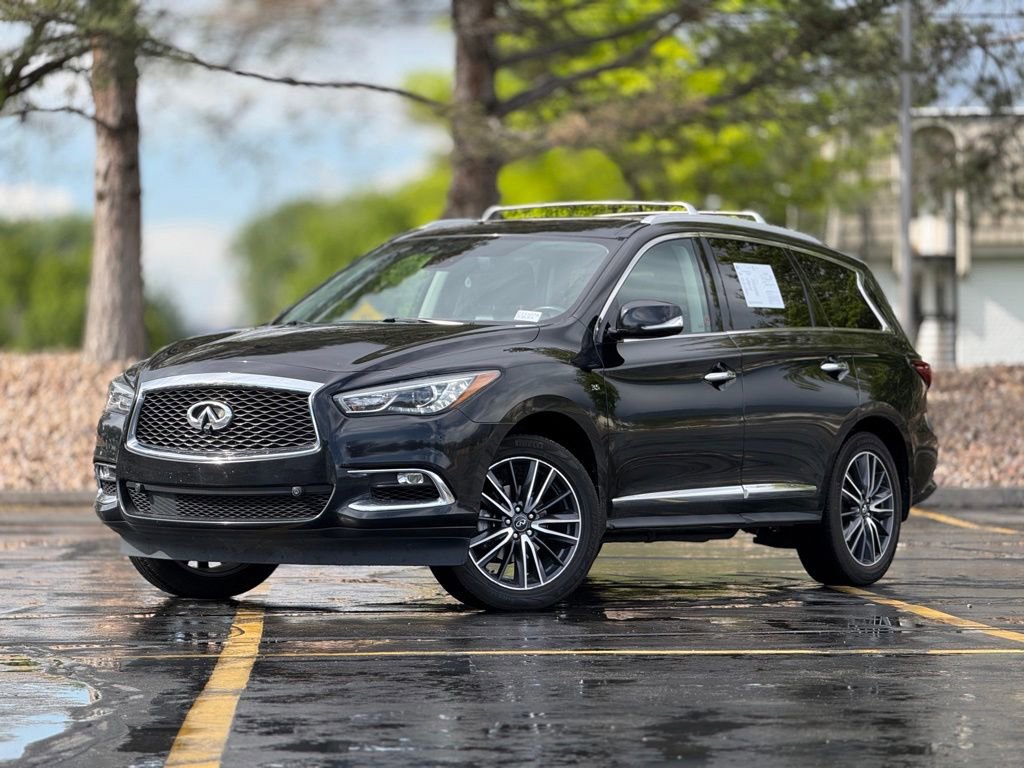 Used 2017 INFINITI QX60 Luxe AWD/4WD image 1