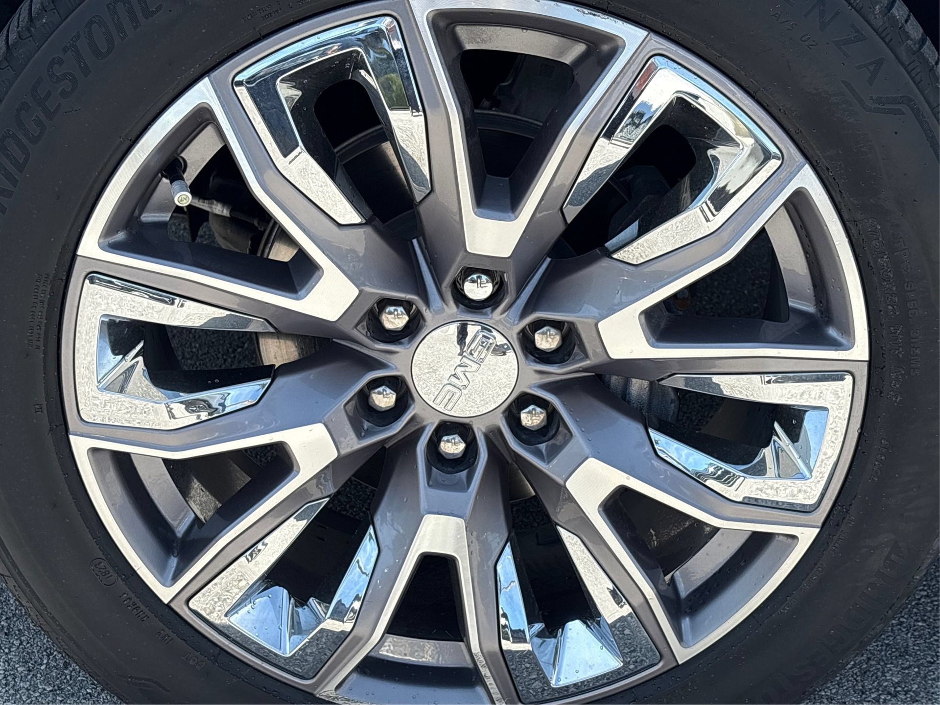 Used 2023 GMC Sierra 1500 Denali w/ Denali Reserve Package AWD/4WD image 13