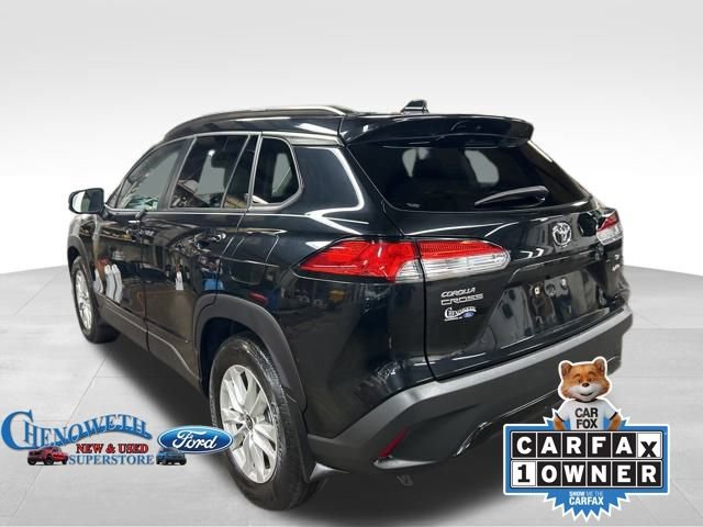 Used 2022 Toyota Corolla Cross LE video 3