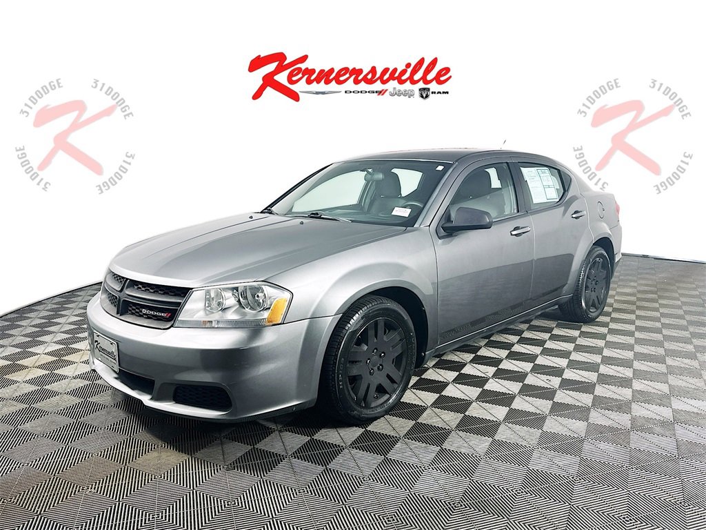 Used 2013 Dodge Avenger SE image 3
