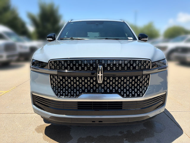 New 2026 Lincoln Navigator Reserve AWD/4WD image 12