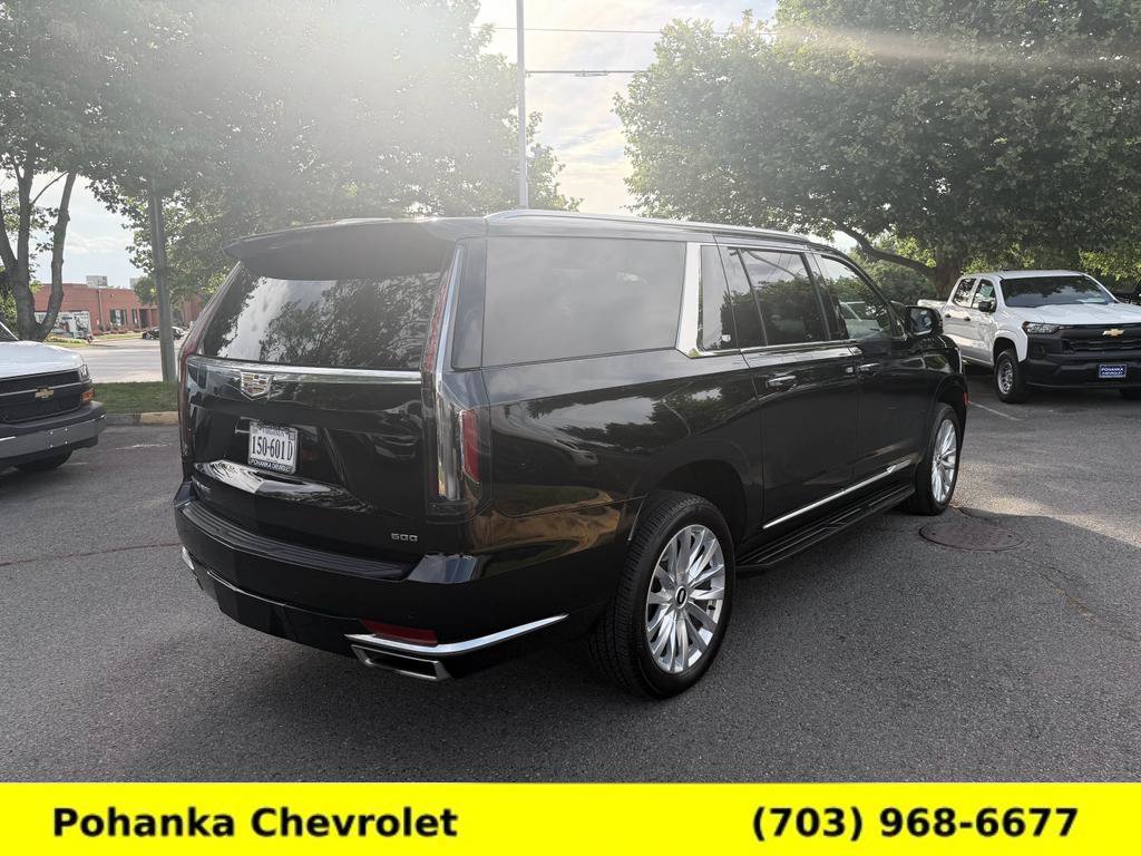 Used 2023 Cadillac Escalade ESV Luxury AWD/4WD image 7
