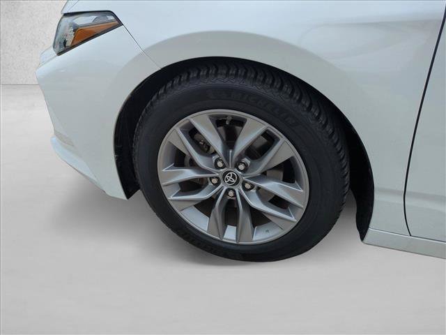 Used 2019 Toyota Avalon XLE w/ Moonroof Package FWD image 24