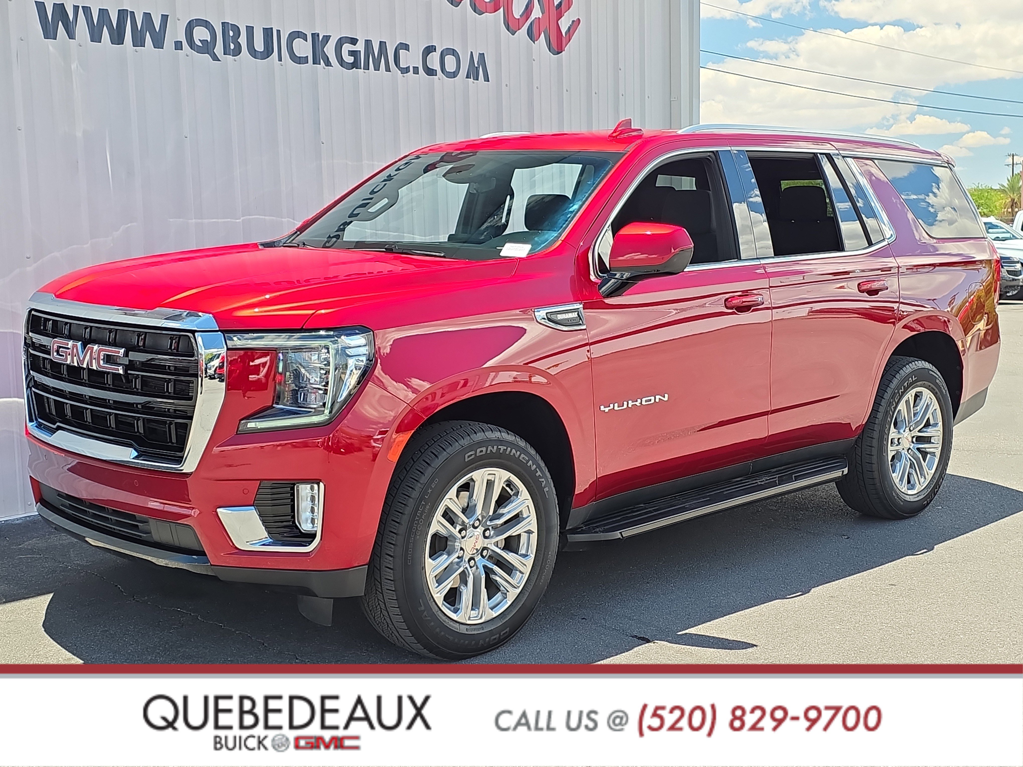 Used 2024 GMC Yukon SLE w/ Gmc Pro Safety Plus Package AWD/4WD image 3