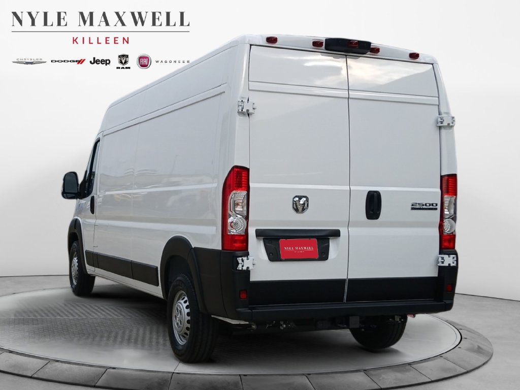 New 2027 RAM ProMaster 2500 w/ Convenience Group FWD image 14