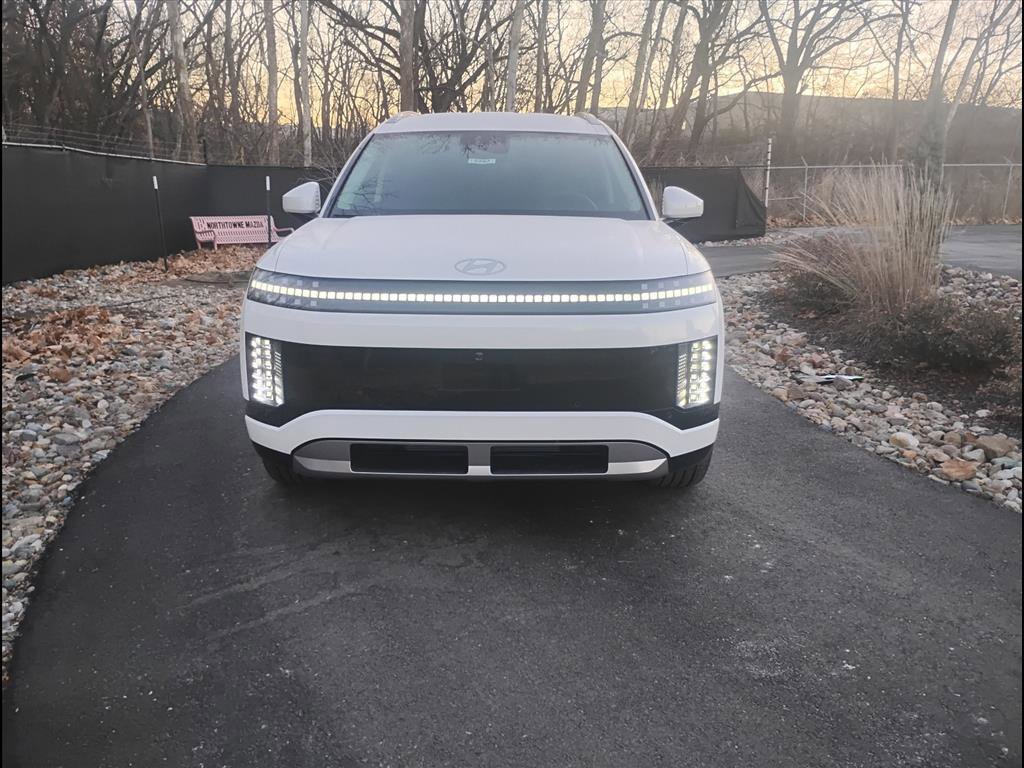 New 2026 Hyundai Ioniq 9 SEL image 1